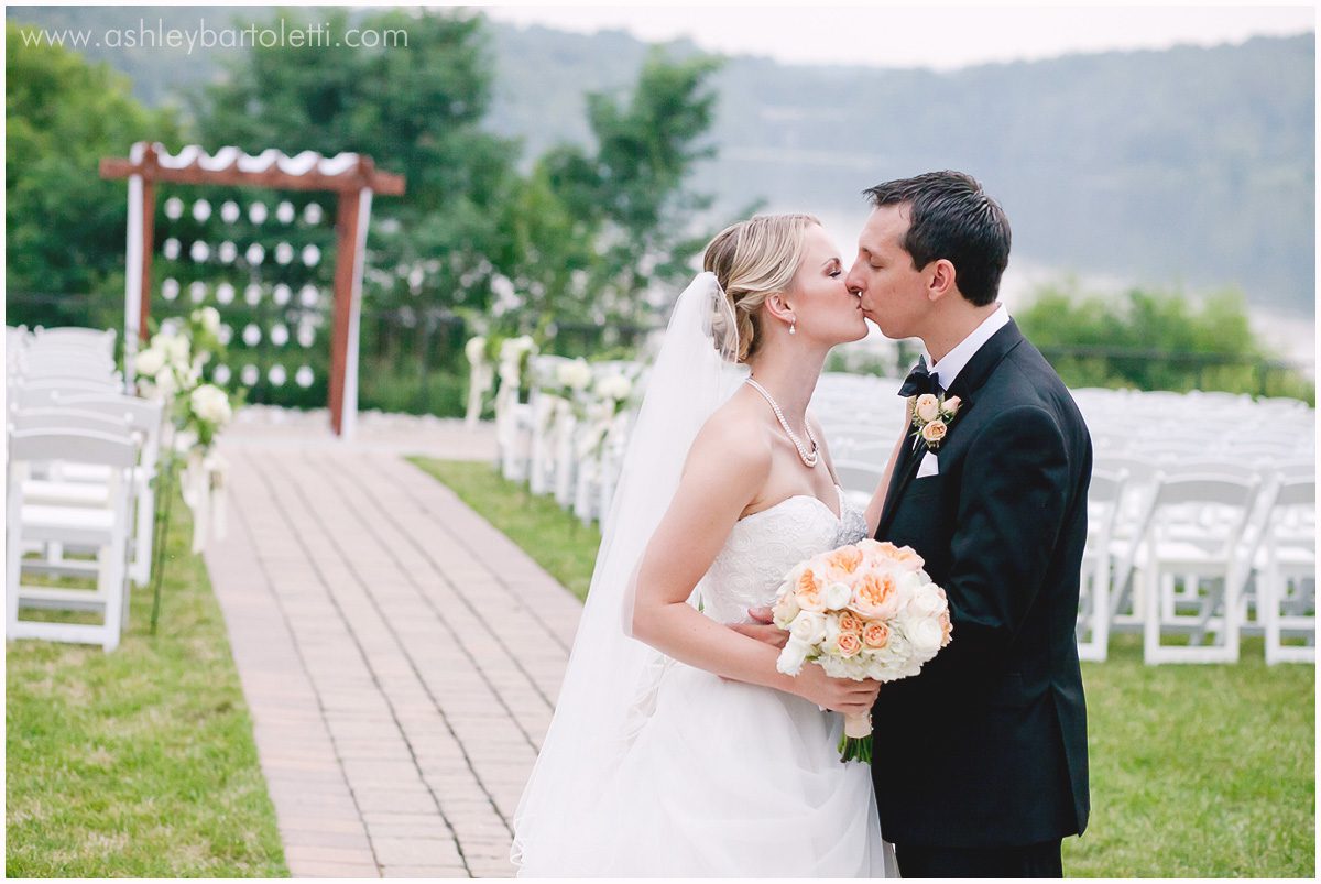 The Lake House Inn wedding