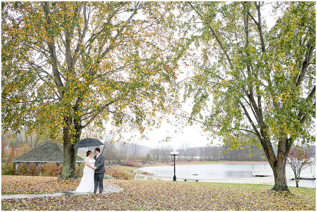 Ridges-Resort-and-Marina-wedding-25