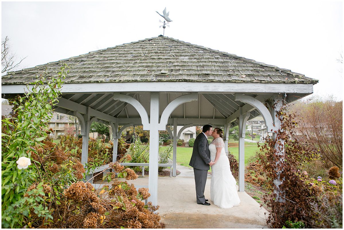 Ridges-Resort-and-Marina-wedding-27